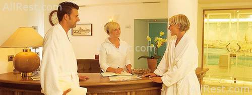 Sporthotel Floralpina 13